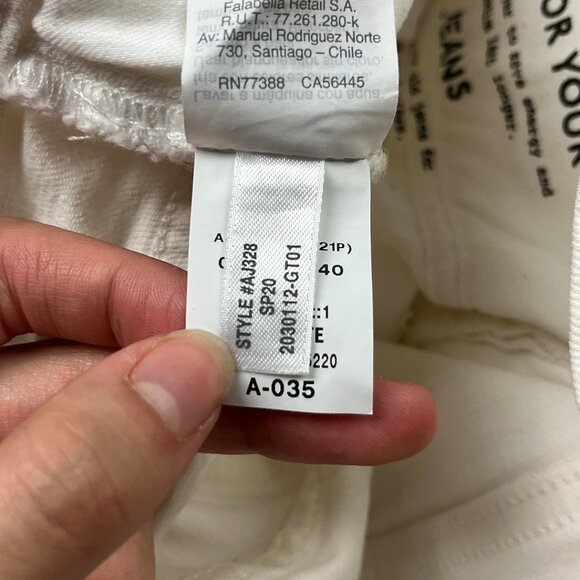 Madewell The Petite Perfect Vintage Jean in Tile White: Raw-Hem Edition Size 24P - Picture 13 of 16